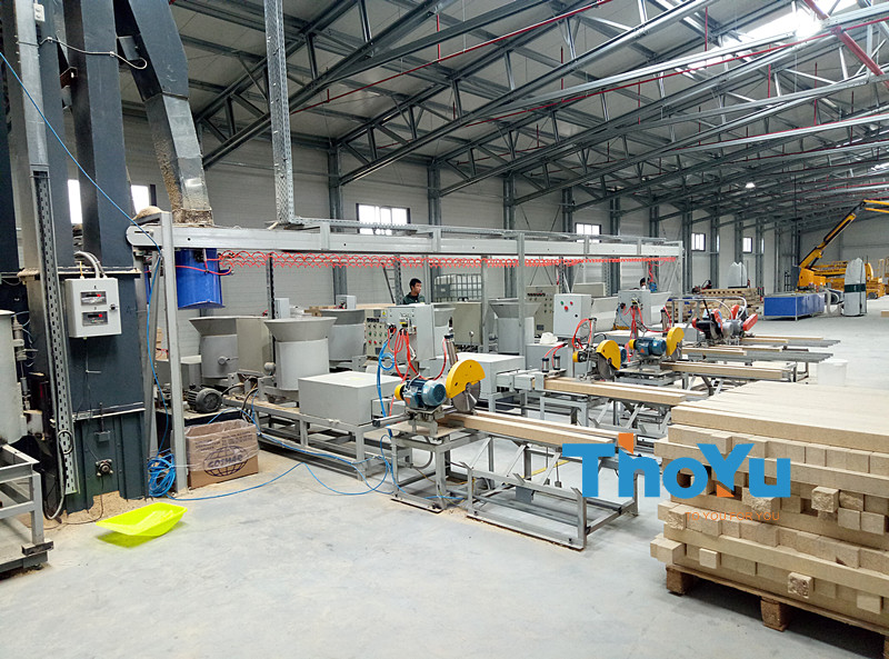 Automatic pressed pallet block production line