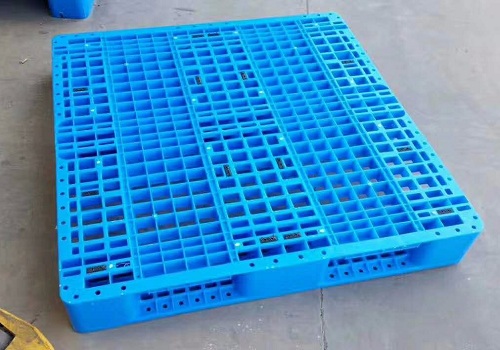injection molding plastic pallet