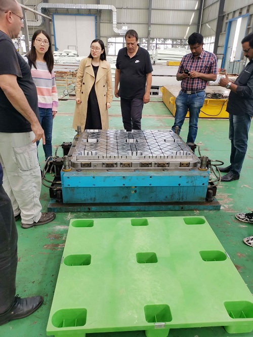 mould plastic pallet