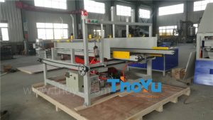 pallet stacking machine