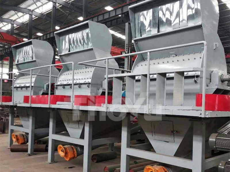 Wood-Crushing-Machine