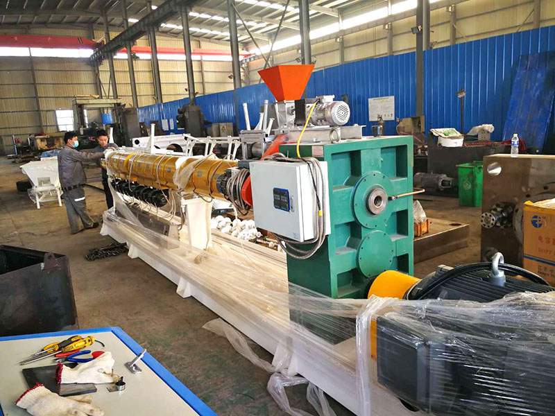 Plastic Extruder Machine (2)